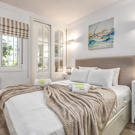 Vivi Homes - Sofia Apartament *